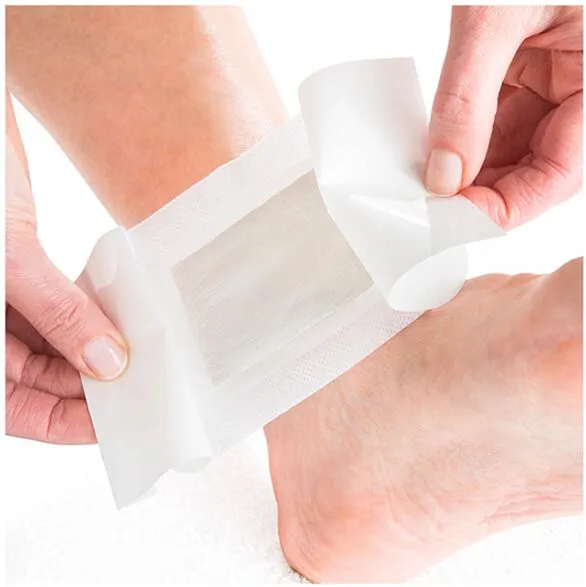 Step 1: Clean and dry feet before applying Nuubu Detox Foot Patch